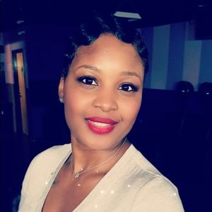 Meet your Posher, Deonna